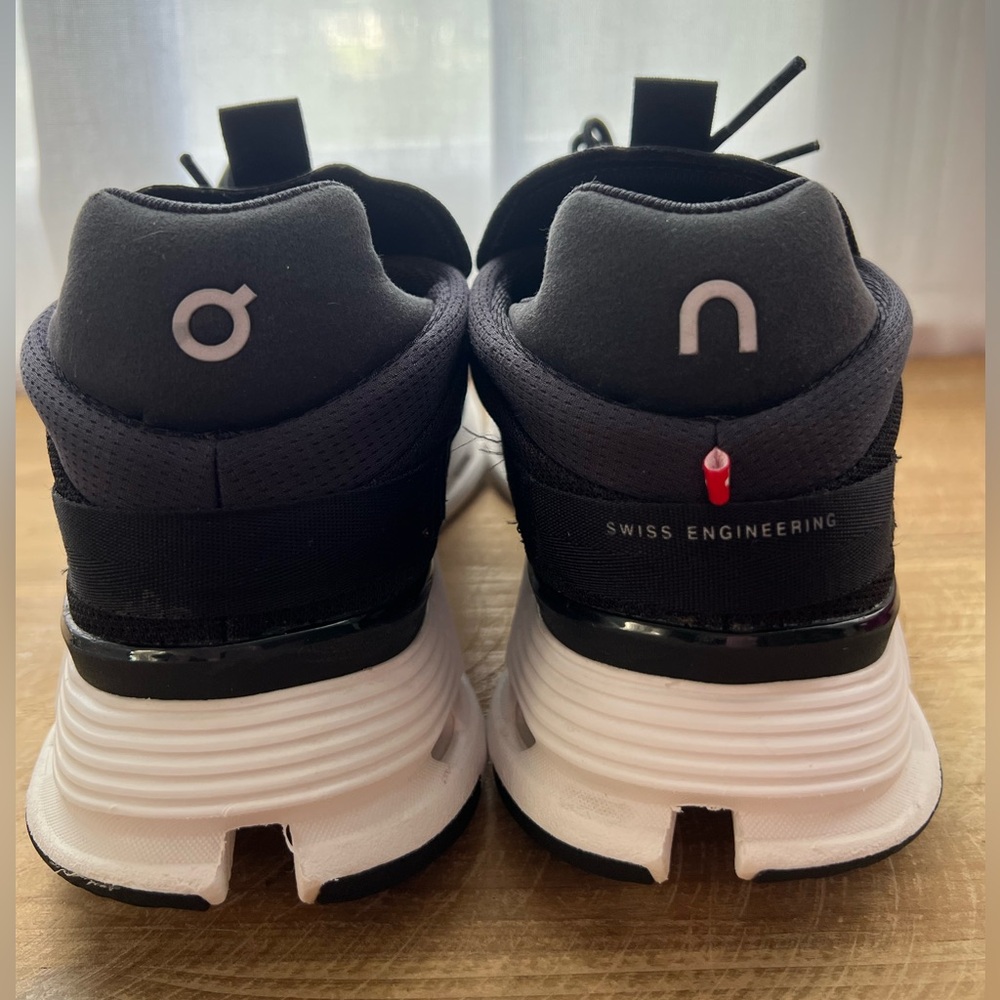 On Cloud Running Cloudnova in Phantom/White Women’s Size 9.5 - Picture 4 of 13